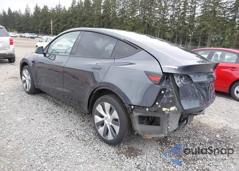 2023 Tesla Model Y Awd/Long Range Dual Motor All-Wheel Drive from USA, damaged, VIN 7SAYGDEE6PF844200